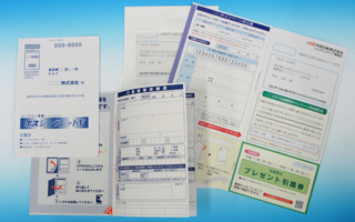 情報過多である現在において、必要な情報をわかりやすい形で伝えるニーズが高まっています。共同印刷は、「インフォグラフィック」の制作を通して、情報のわかりやすさを追求しています。