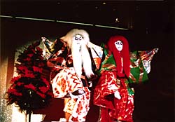 連獅子がお祝いの雰囲気を豪華に盛り上げました